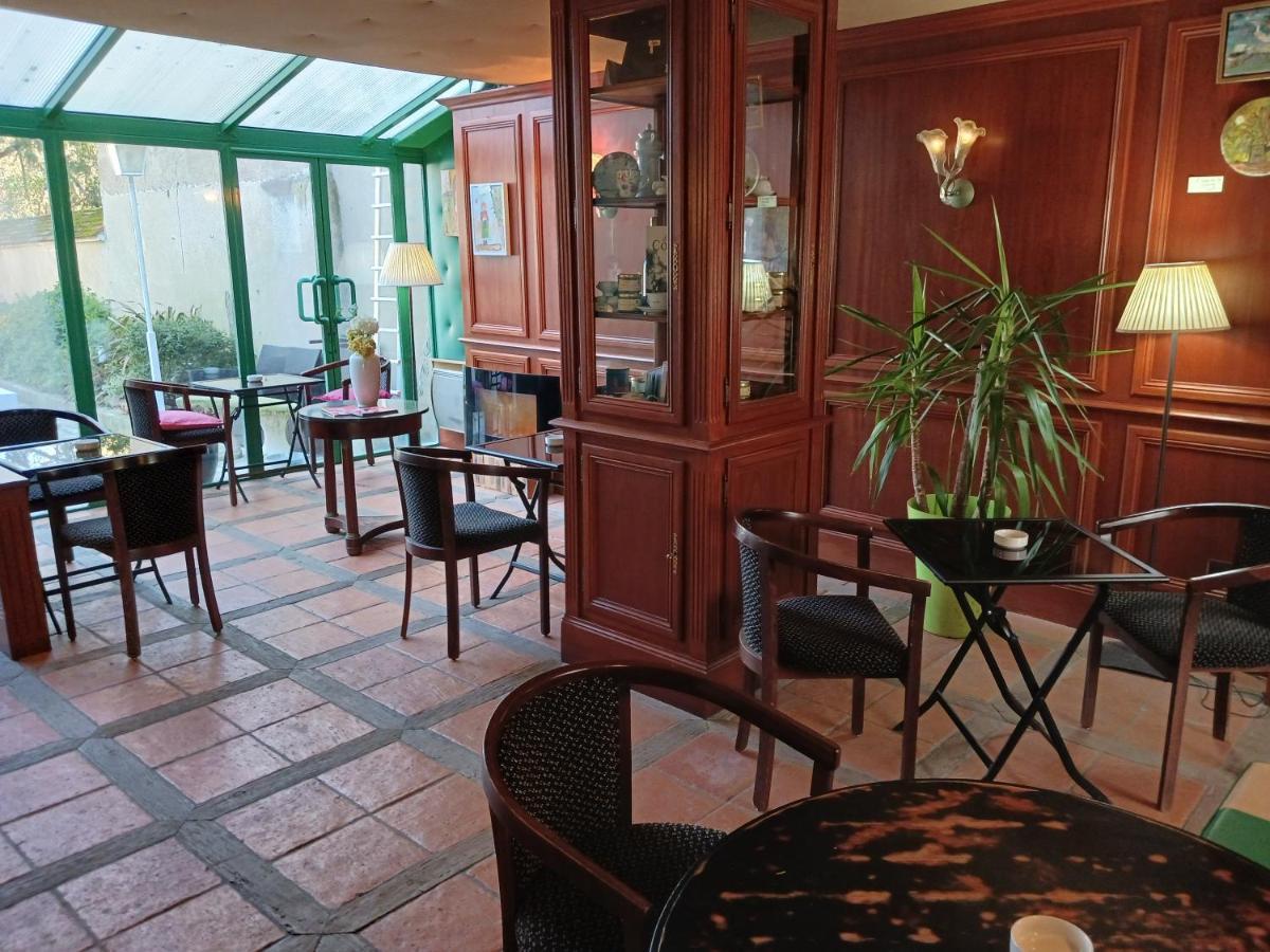 Hotel La Cognette A 25 Kilometres De Chateauroux Et 30 Kilometres De Bourges 이수둔 외부 사진