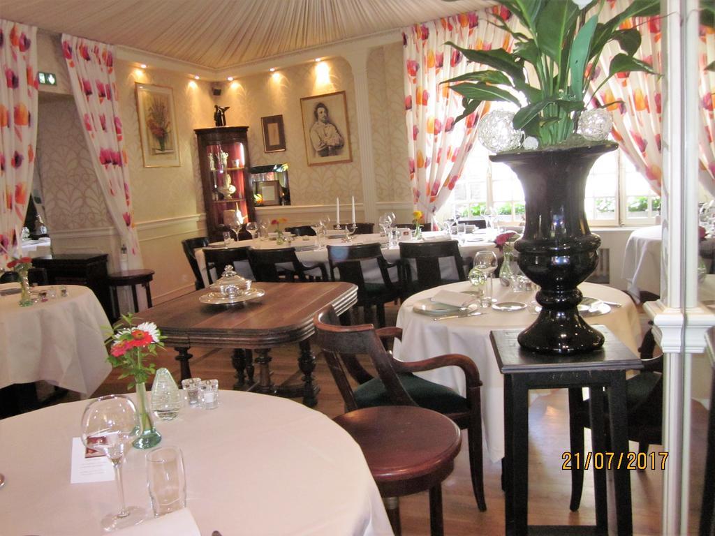 Hotel La Cognette A 25 Kilometres De Chateauroux Et 30 Kilometres De Bourges 이수둔 외부 사진