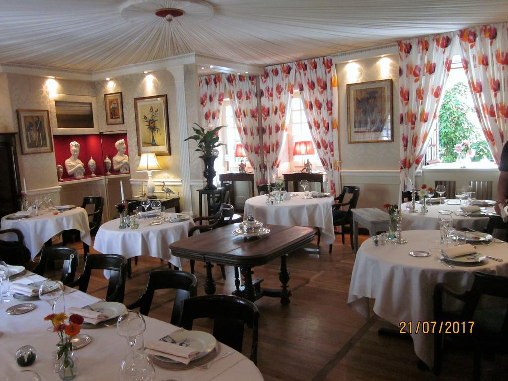 Hotel La Cognette A 25 Kilometres De Chateauroux Et 30 Kilometres De Bourges 이수둔 외부 사진